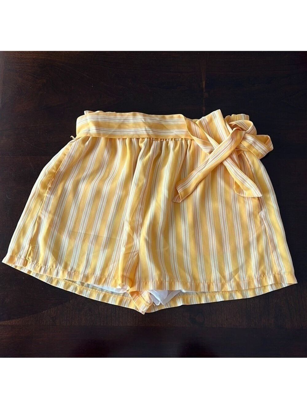FOREVER 21 Yellow and White Striped Paper Bag High Rise Shorts Size Medium - Picture 2 of 11